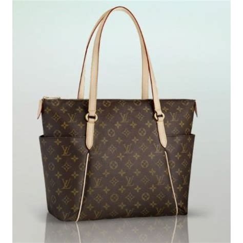 bolsa louis vuitton pequena replica|Louis Vuitton catalogue with prices.